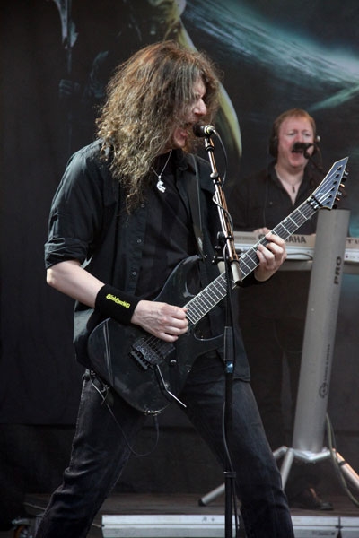 Gymnasiallehrer-Acting von Sänger Hansi. – Blind Guardian