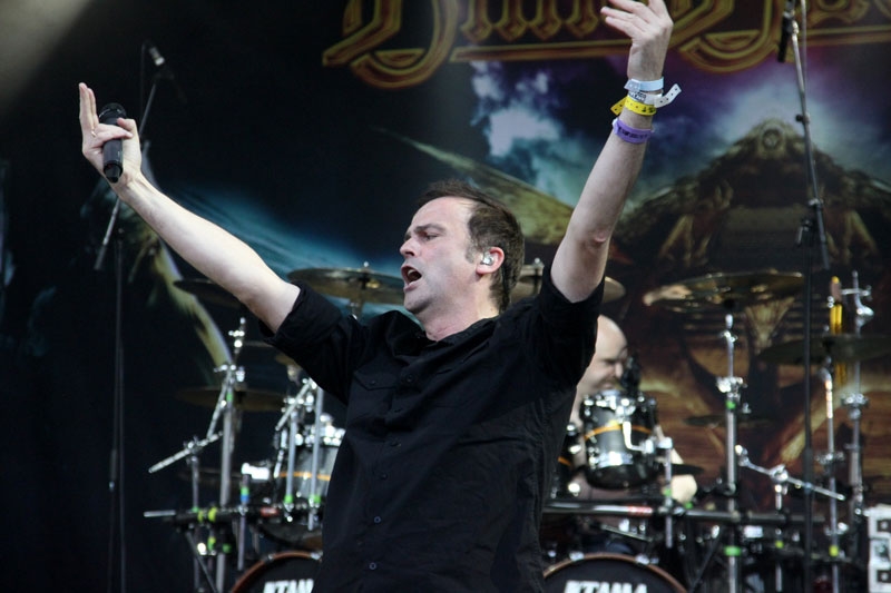 Gymnasiallehrer-Acting von Sänger Hansi. – Blind Guardian
