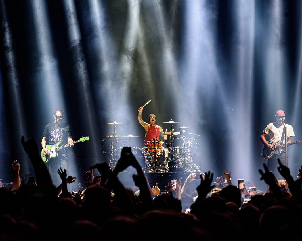Blink 182 – Blink-182.