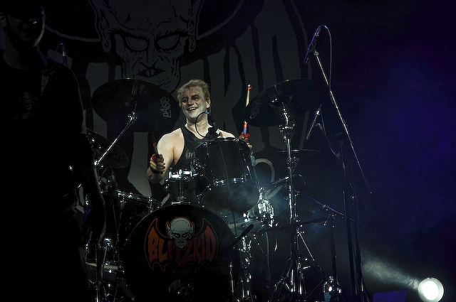 Blitzkid – Ein großes Highlight beim WGT 2009. – Nicht zuletzt auch wegen Ex Misfitsdrummer Dr. Chud.