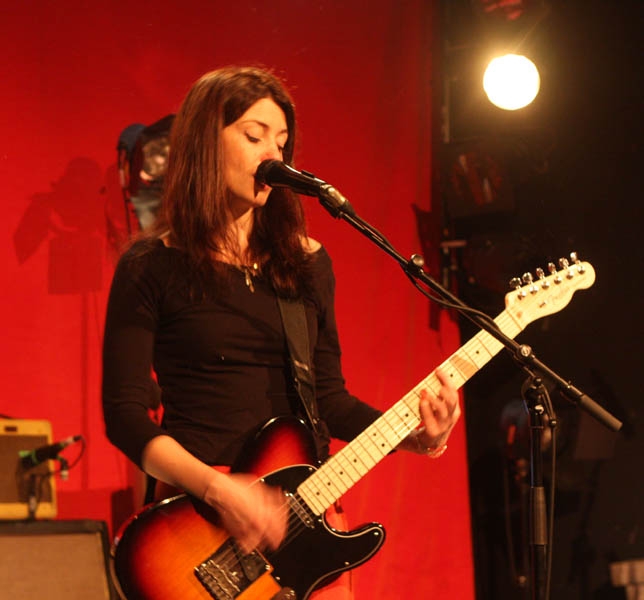 Blood Red Shoes – Auf einen Abstecher ins Plaza. – ... und kurz vorm Aufgeben steht ...