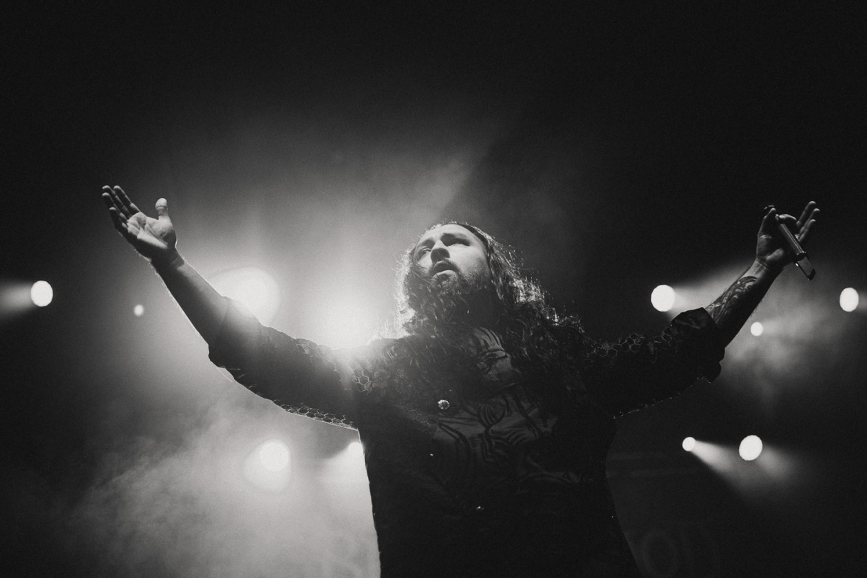 Ein wilder Ritt von Neu-Delhi bis Berlin: Brutaler Groove-Metal mit indischen Wurzeln. – Bloodywood.