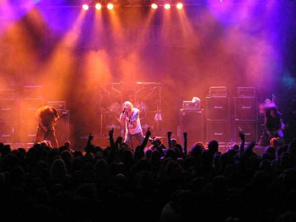 Bolt Thrower – Der englische Death Metal Panzer rollt über alles weg. – 