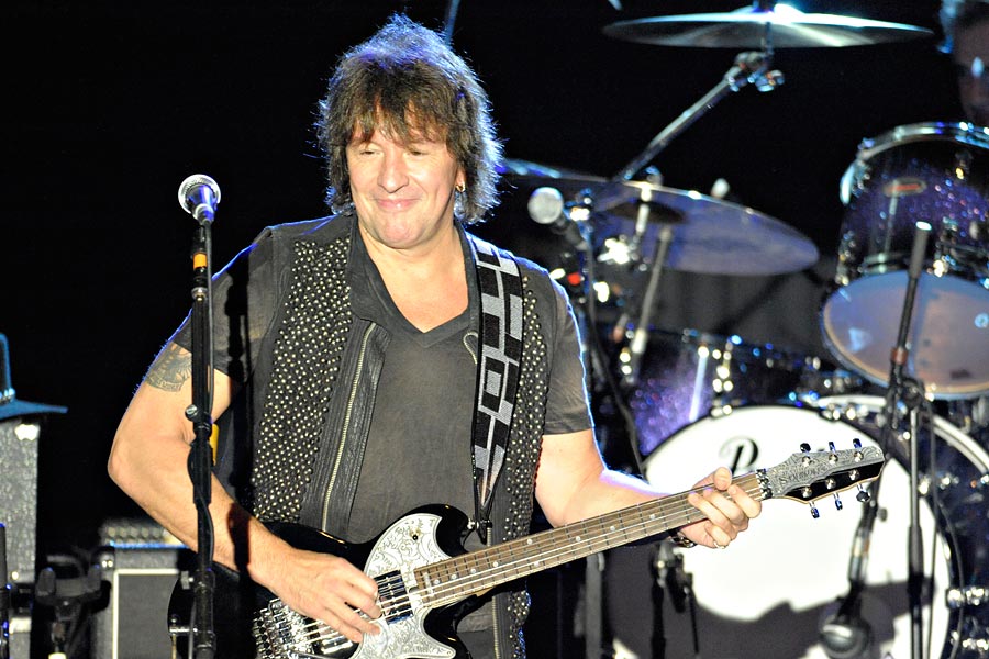 Bon Jovi – Bon Jovi: Richie Sambora an der Gitarre