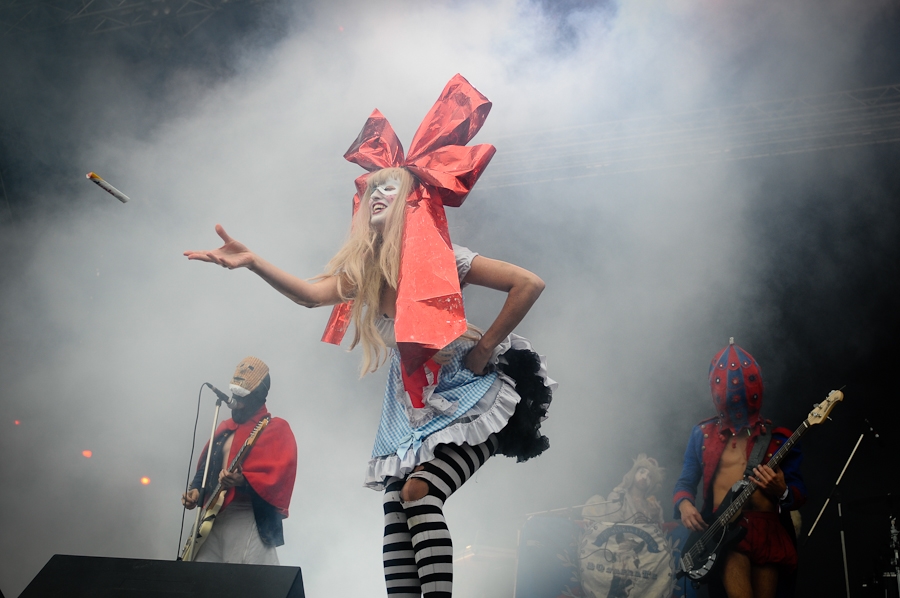 Bonaparte rocken das Bodenseestadion. – Bonaparte, Rock Am See 2011