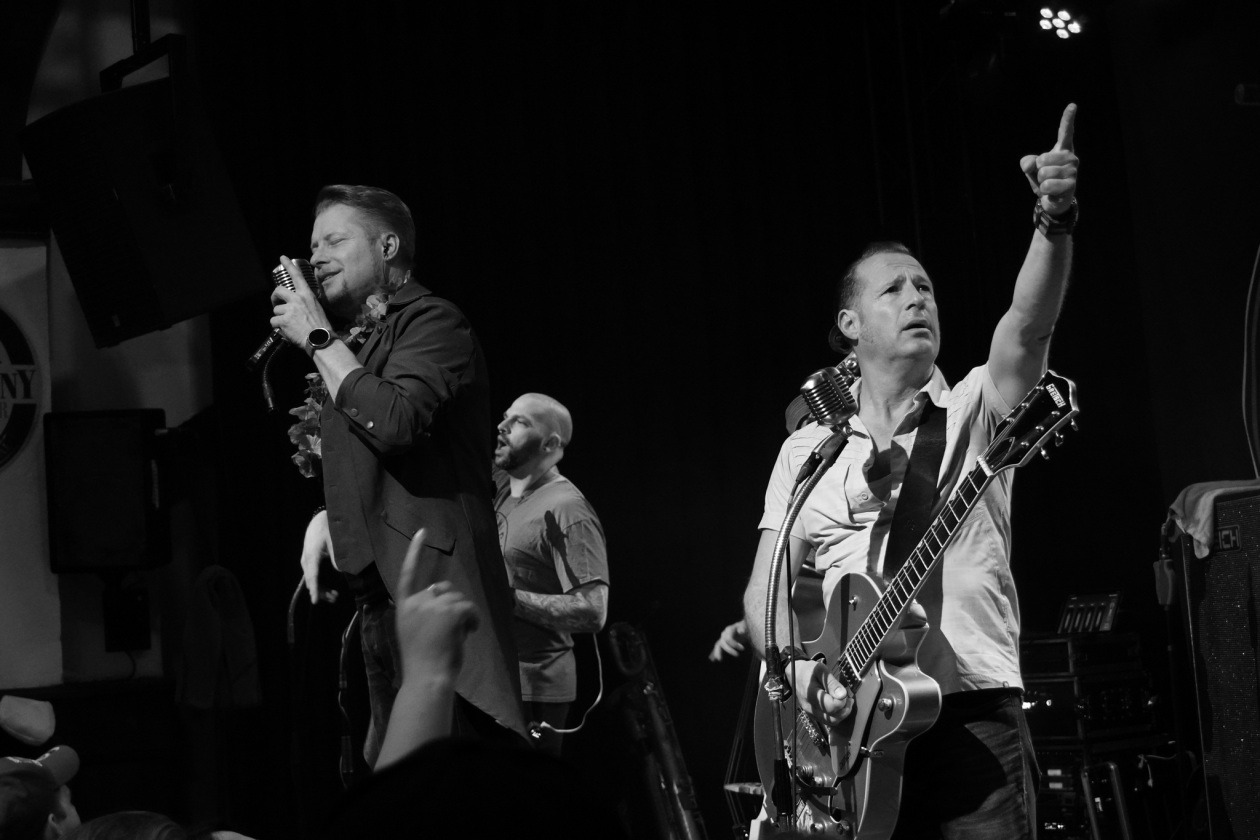 Viel Spielfreude und Energie: die R'n'R/Rockabilly-Institution aus Aschaffenburg. – Boppin' B.
