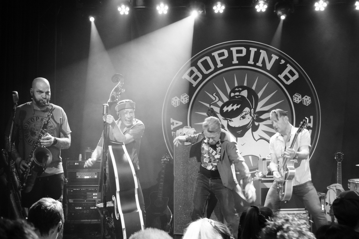 Viel Spielfreude und Energie: die R'n'R/Rockabilly-Institution aus Aschaffenburg. – Boppin' B.