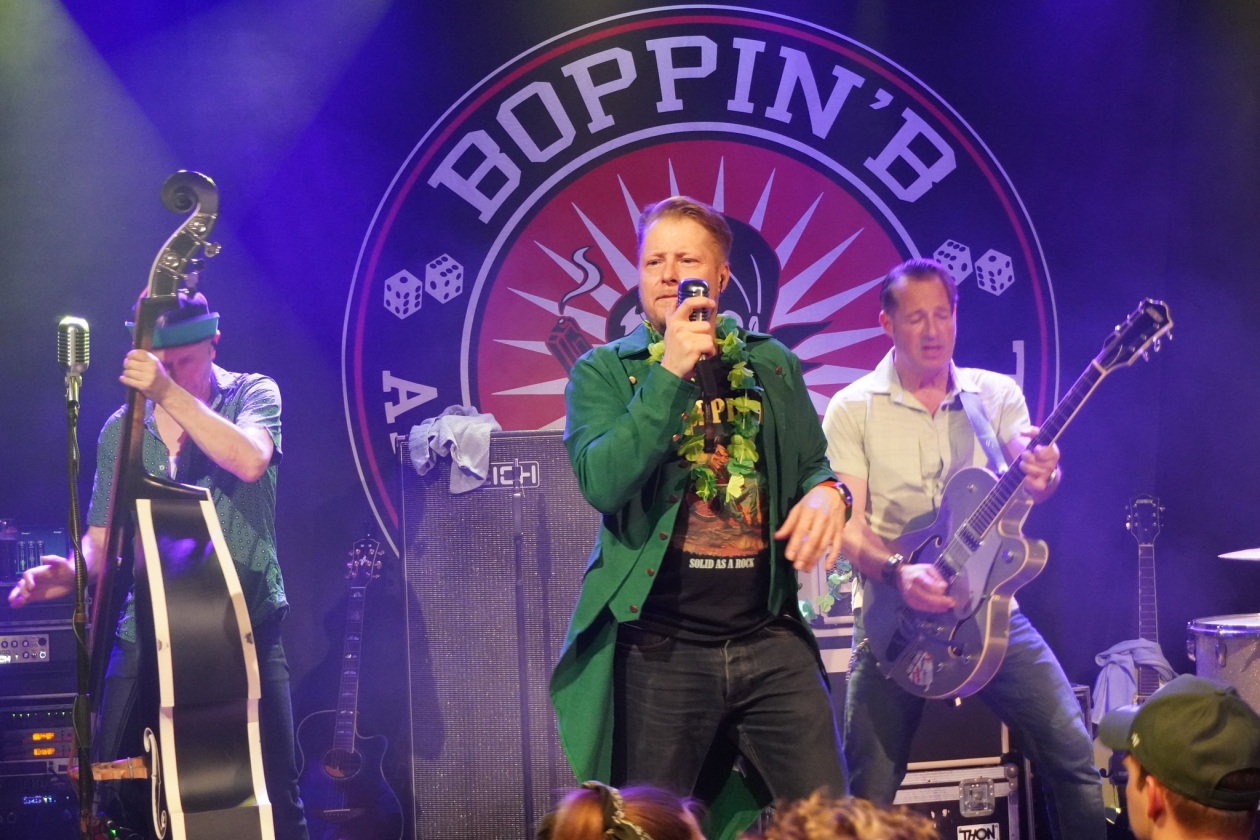 Viel Spielfreude und Energie: die R'n'R/Rockabilly-Institution aus Aschaffenburg. – Boppin' B.