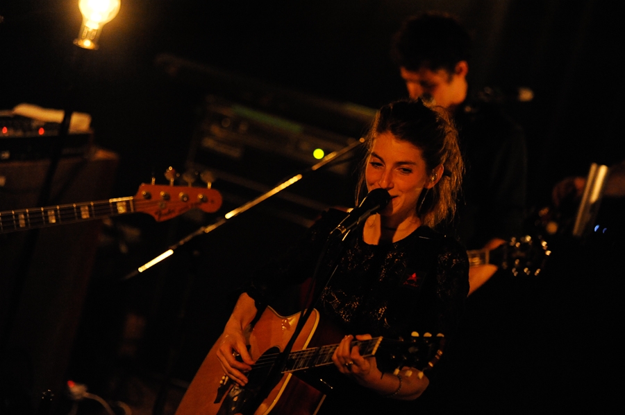 Das Duo live im Konstanzer Kulturladen. – Boy live in Konstanz 2012