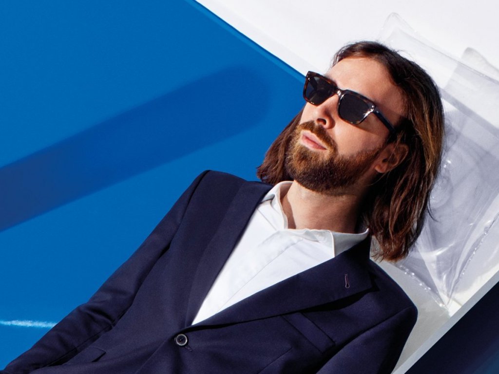 Breakbot