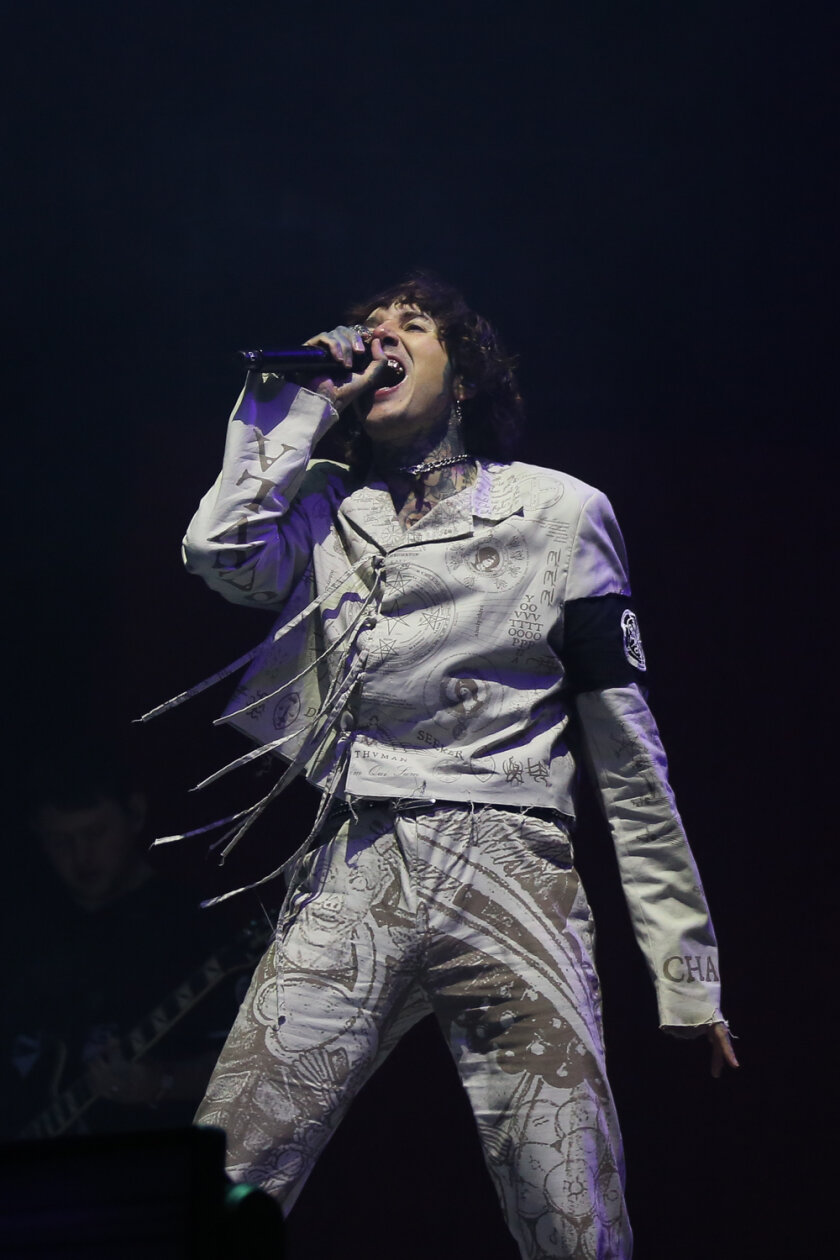 Fan-Gottesdienst am Sonntag: Oli Sykes und Band. – Bring Me The Horizon.