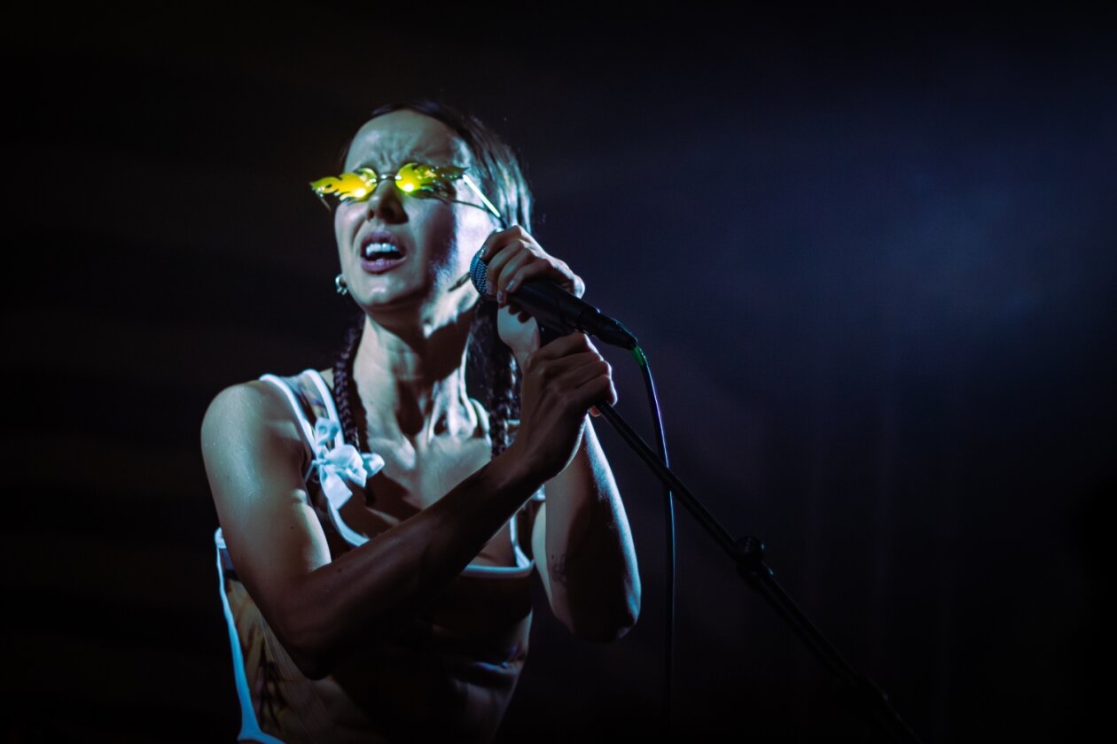 Der polnische Popstar auf Tour mit der neuen EP "Sadza". – Brodka in Berlin.