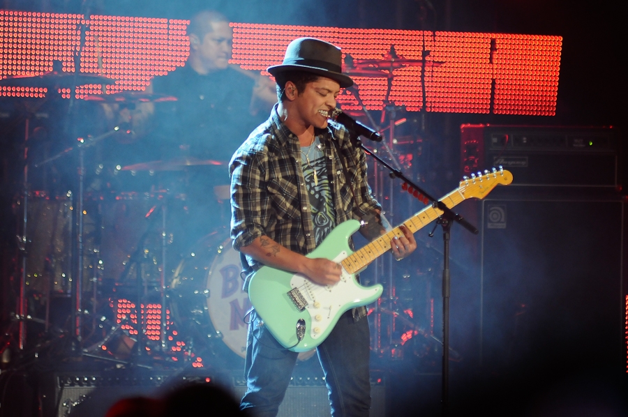 Bruno Mars – Beim R'n'B-Liebling schmolzen die Herzen der Damen dahin. – Bruno.