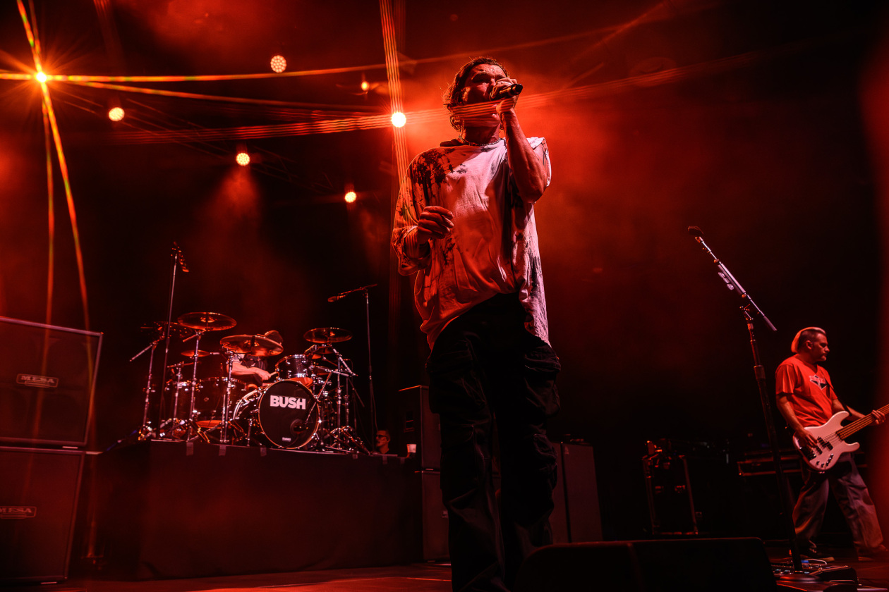 Gavin Rossdale und Band in der Hauptstadt: perfekter Mix aus damals und heute. – Bush.