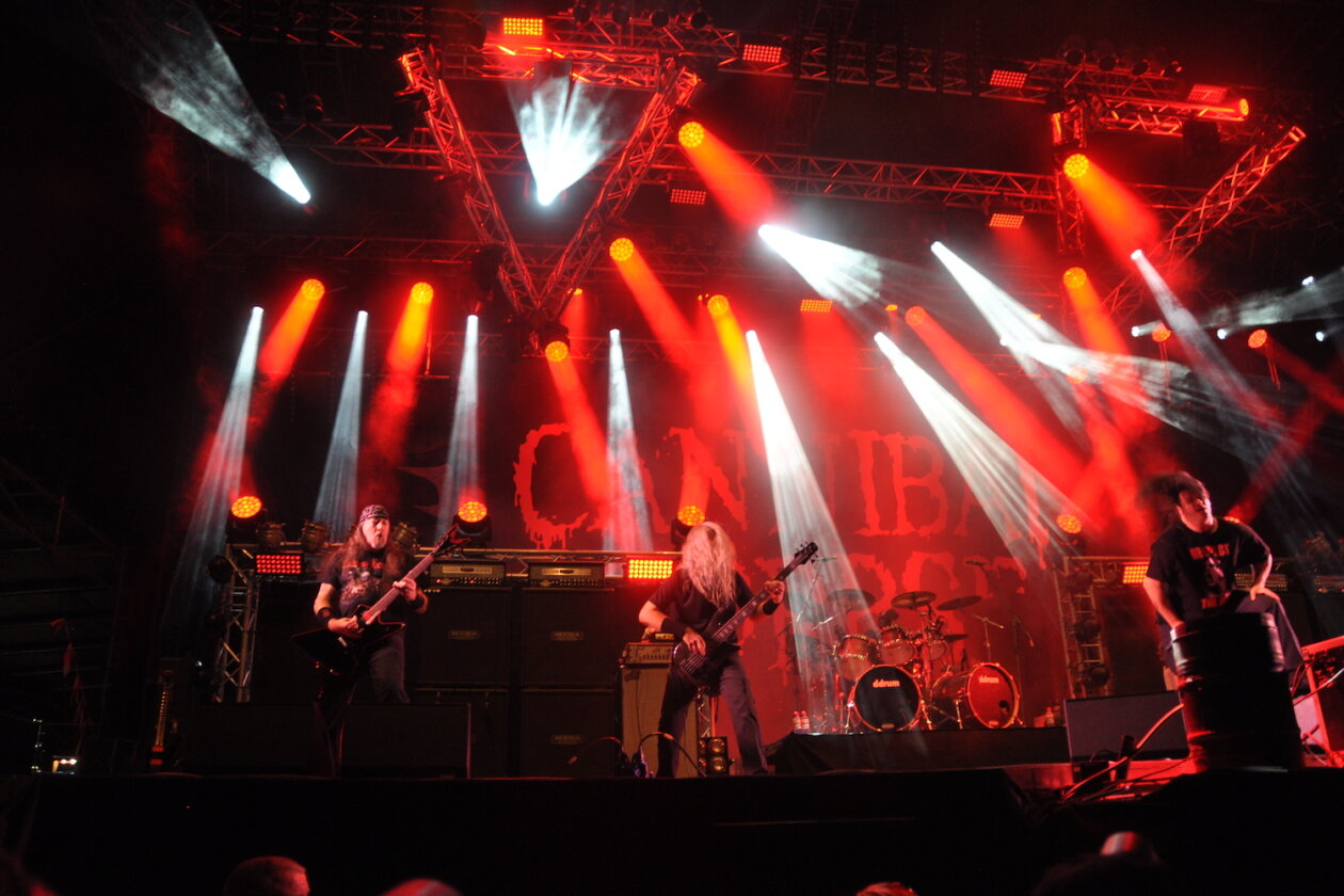 Cannibal Corpse rissen als Donnerstag-Headliner die Hauptbühne komplett ab. – Cannibal Corpse.