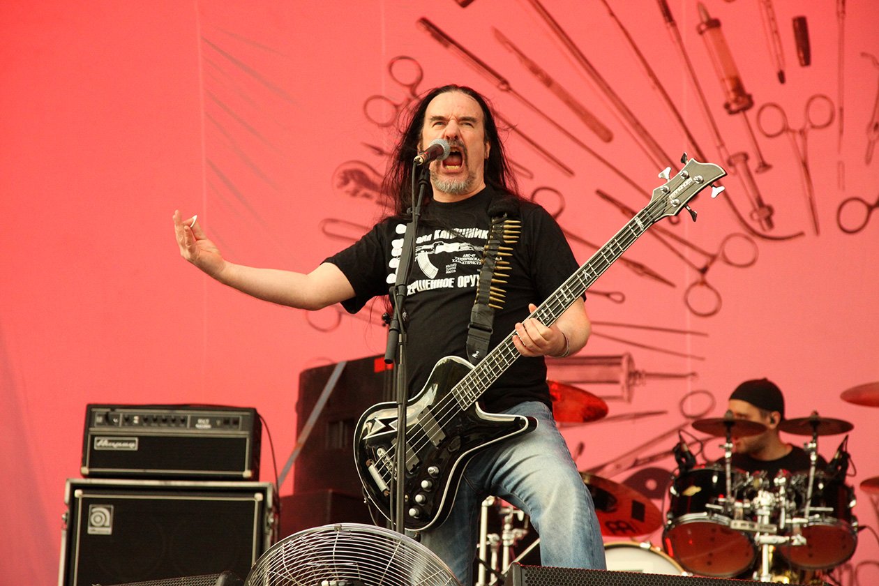 Jeff Walker und Co. hatten gute Laune - und einen guten Sound. – Carcass.