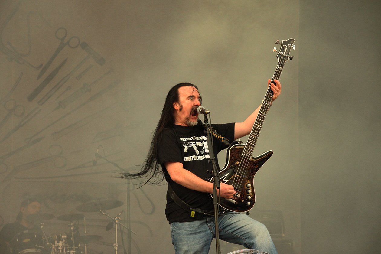 Jeff Walker und Co. hatten gute Laune - und einen guten Sound. – Carcass.