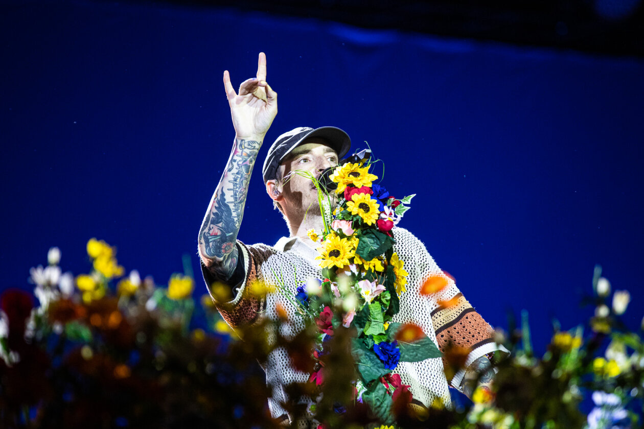 Party im Blumenmeer: Casper live. – Casper.