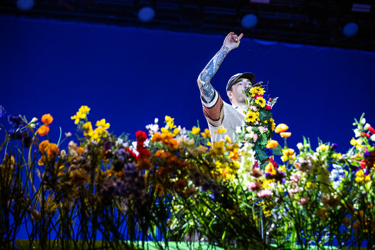 Party im Blumenmeer: Casper live. – Casper.
