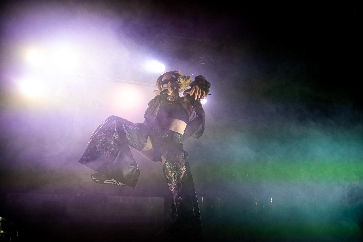Auf dem Sprung nach ganz oben - die Britin 2019 live in der Hauptstadt. – Charli XCX.
