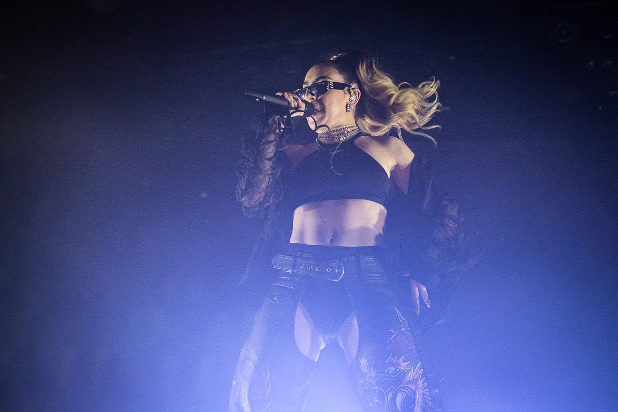 Auf dem Sprung nach ganz oben - die Britin 2019 live in der Hauptstadt. – Charli XCX.