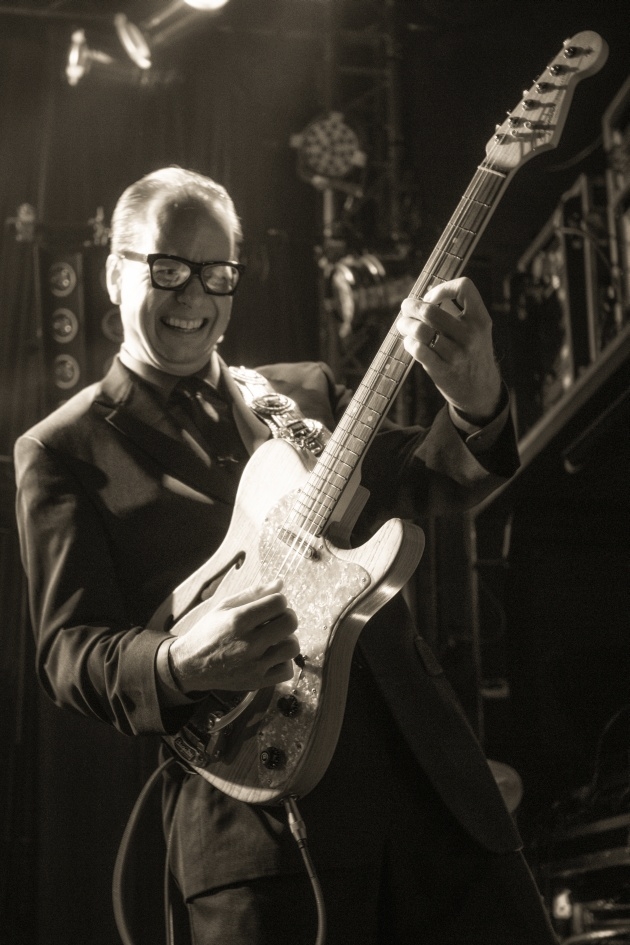 Cherry Poppin' Daddies – Die 'legendäre' laid back Punk-Big Band in der Haupstadt. – Jason David Moss.
