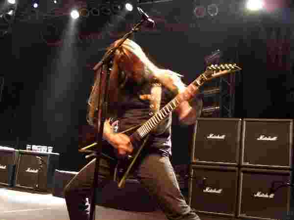 Auch den Children Of Bodom wächst inzwischen sogar ein Bart. – 