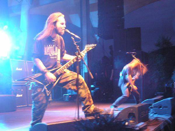 Auch den Children Of Bodom wächst inzwischen sogar ein Bart. – 