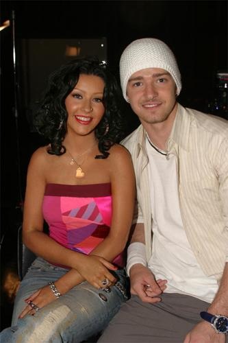 Christina Aguilera posiert (Pressefotos). – Nanana! Christina und Justin?