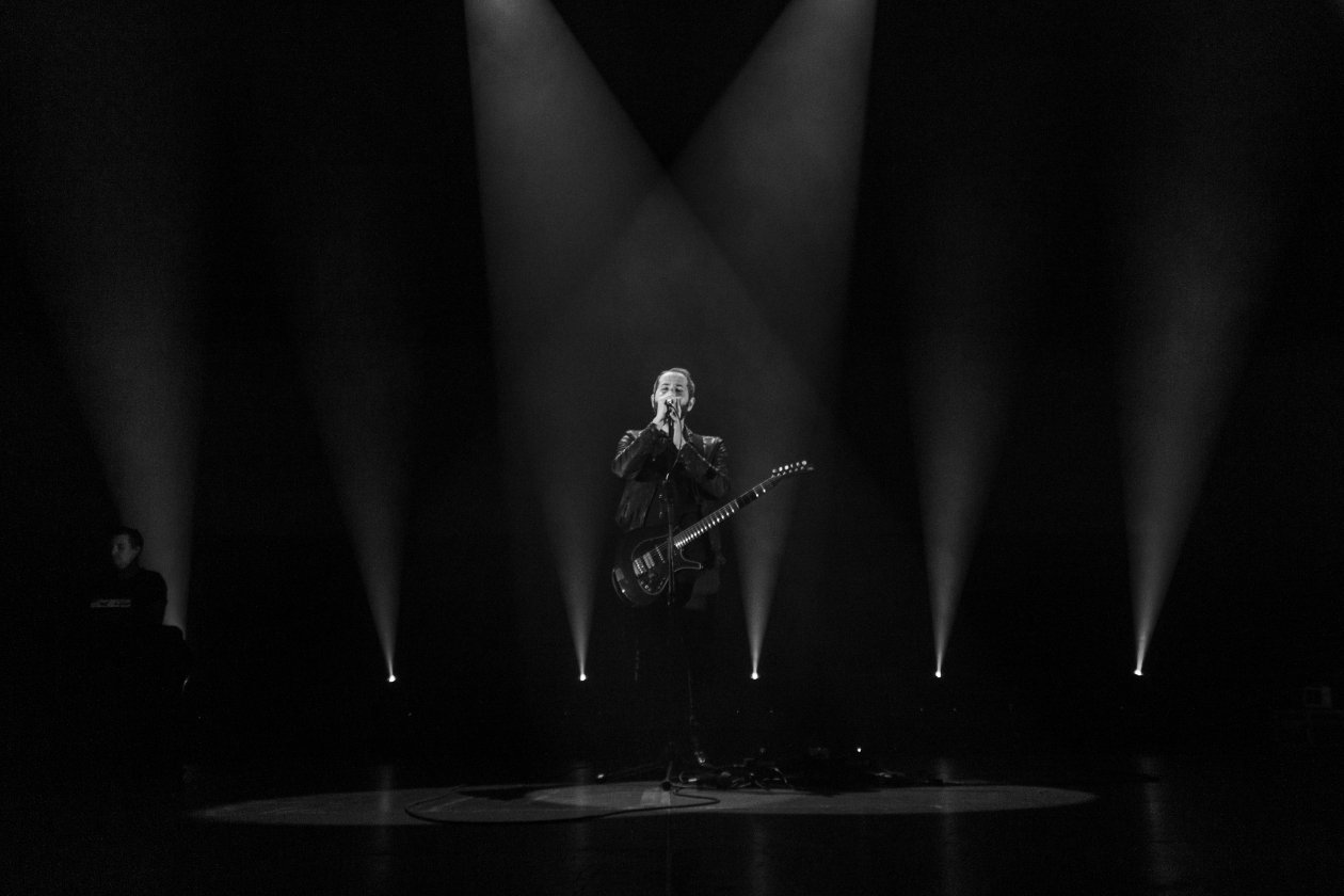 Mit der aktuellen Scheibe "Cry" auf Tour: Greg Gonzales und Band. – Mit Cigarettes After Sex.