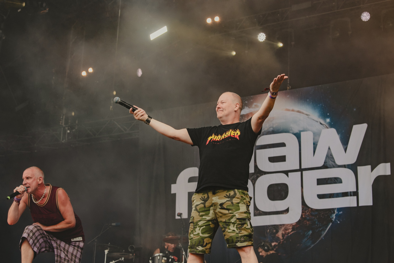 Harte Grooves since 1993: Die sympathischen Schweden sind auf dem Heiligen Acker stets willkommen. – Clawfinger.