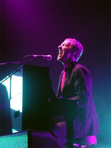 Coldplay – Der Martinsche Hüftschwung in Zürich, April 2003. – 