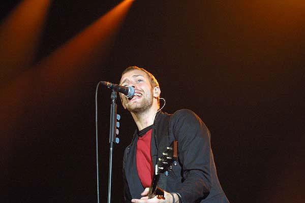 Coldplay – Chris Martins Glanzauftritt in Düsseldorf, April 2003. – 