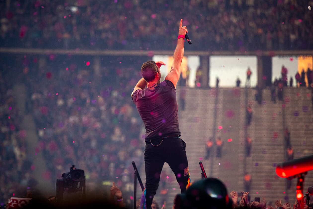 Coldplay – Yeah!