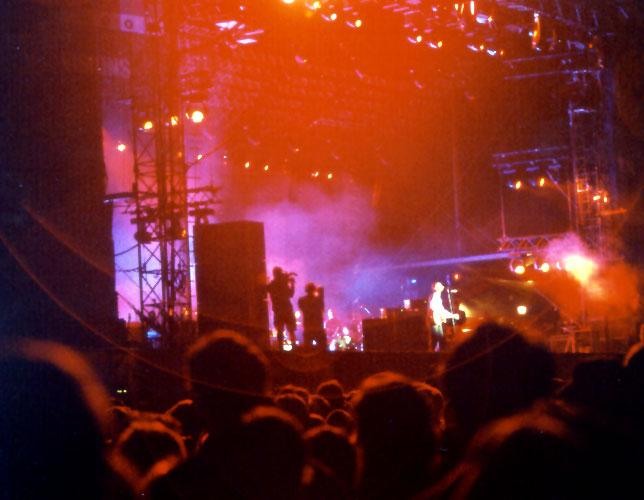 Coldplay – Schmachtend und melancholisch wie immer: Chris Martin. – And it was called yellow