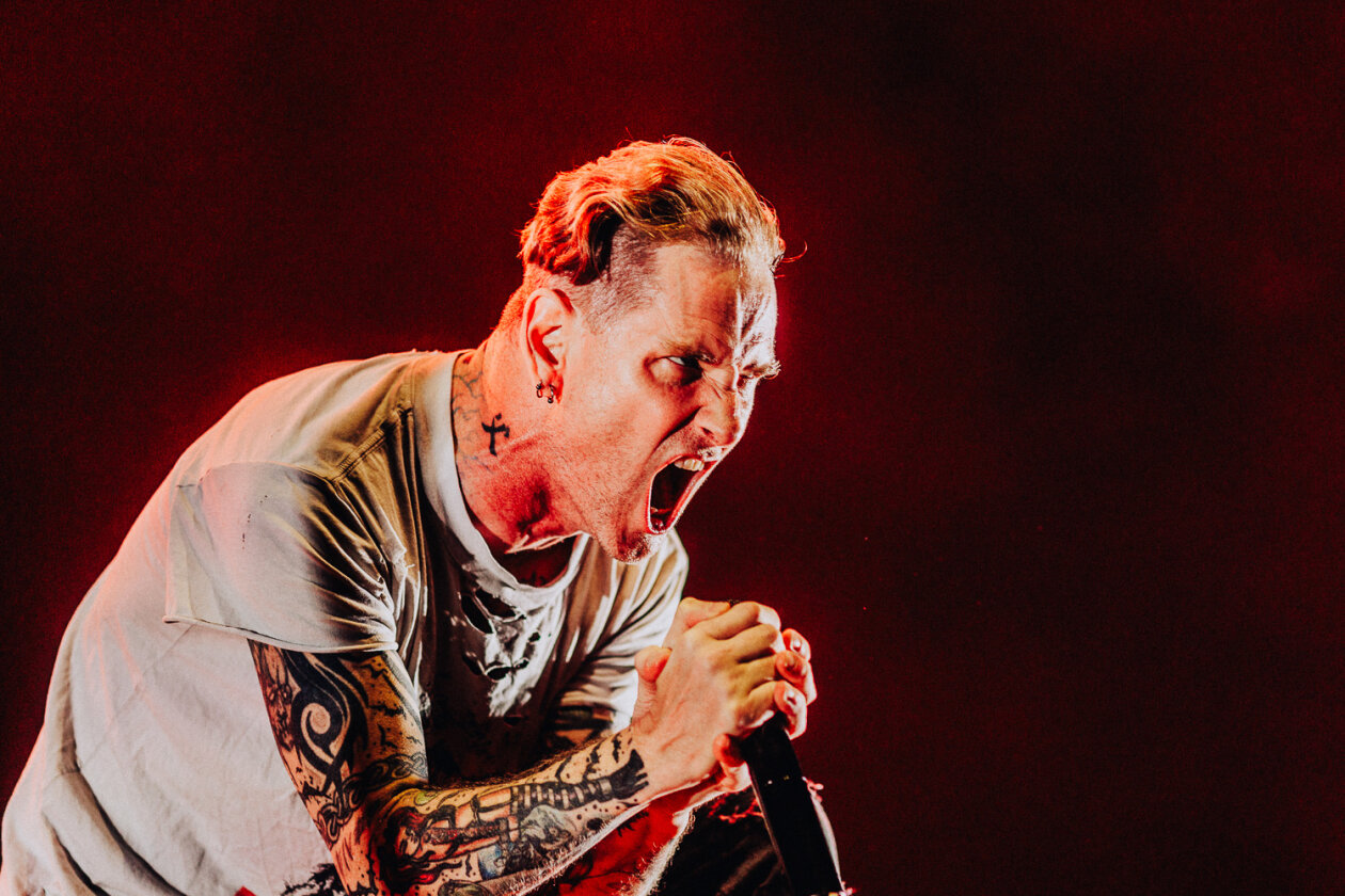Zwei Alben im Gepäck: der Slipknot-Frontmann on tour mit Soloband. – Corey Taylor.