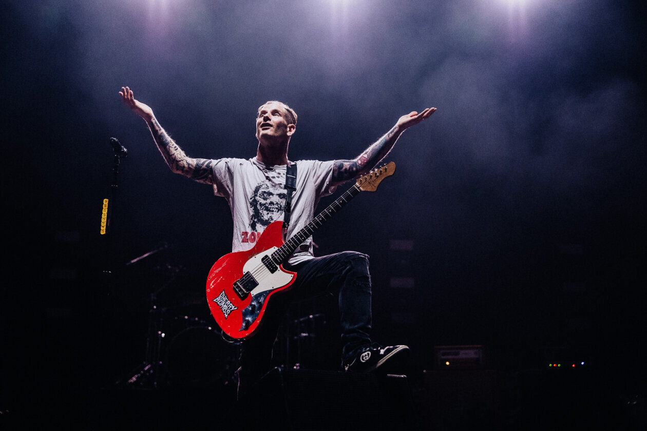Zwei Alben im Gepäck: der Slipknot-Frontmann on tour mit Soloband. – Corey Taylor.