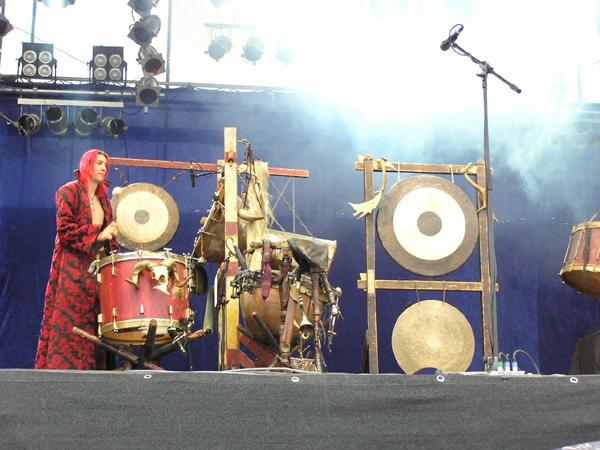 Corvus Corax – Live wie immer ein buntes Spiel aus Farben, Klängen und Instrumenten. – 