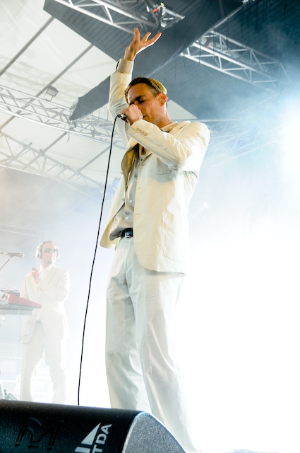 Covenant beim Amphi Festival in Köln. – 