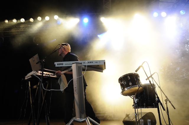 Covenant beim Amphi Festival in Köln. – 