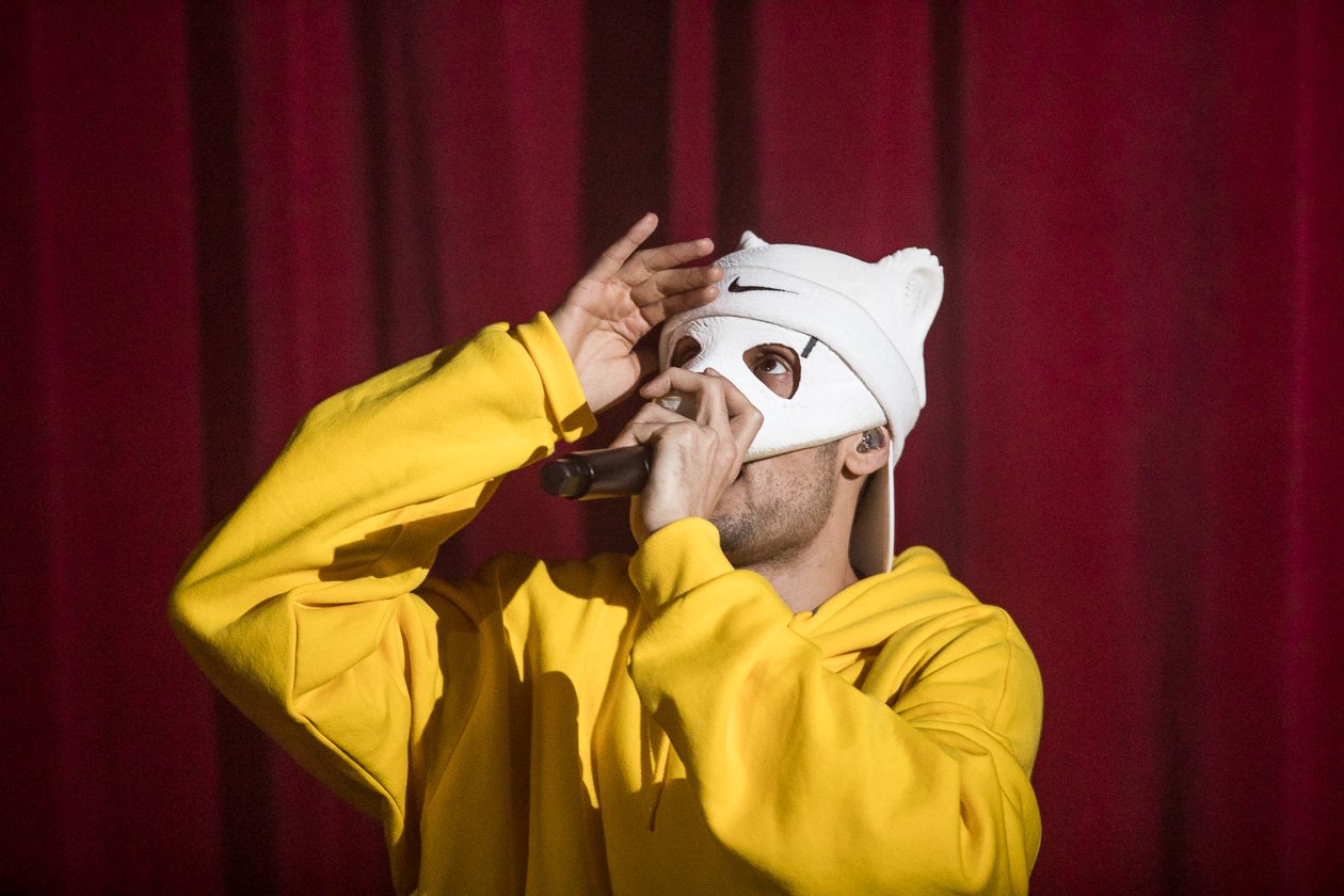 Panda's back. Live. Hautnah. – Cro.