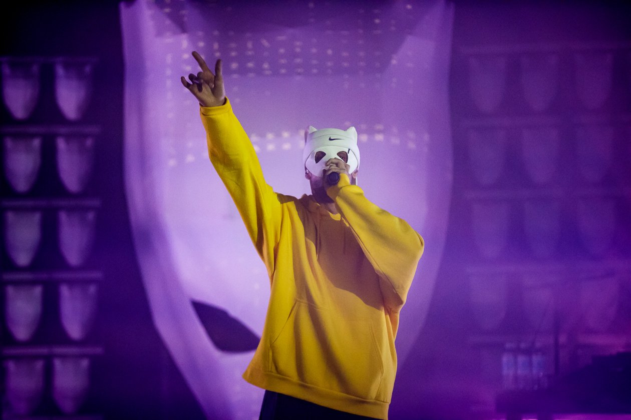 Panda's back. Live. Hautnah. – Cro.