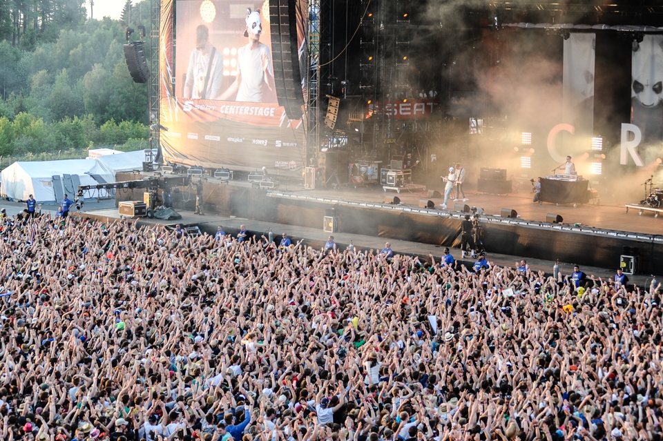 Fast schon ein Headliner auf dem Nürburgring – Cro und Fans.