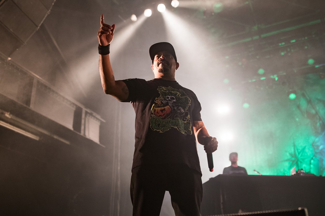 Cypress Hill – Latin thugs on tour: "Elephants On Acid" live! – Sen Dog.