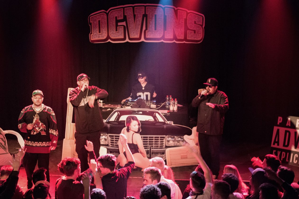 Die ersten tighten Wei$$en live. – DCVDNS.