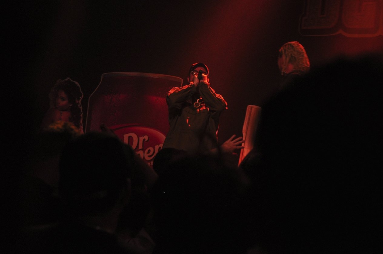 Der erste tighte Wei$$e auf Tour: DCVDNS live in Köln. – Der Wolf im Schafspelz.