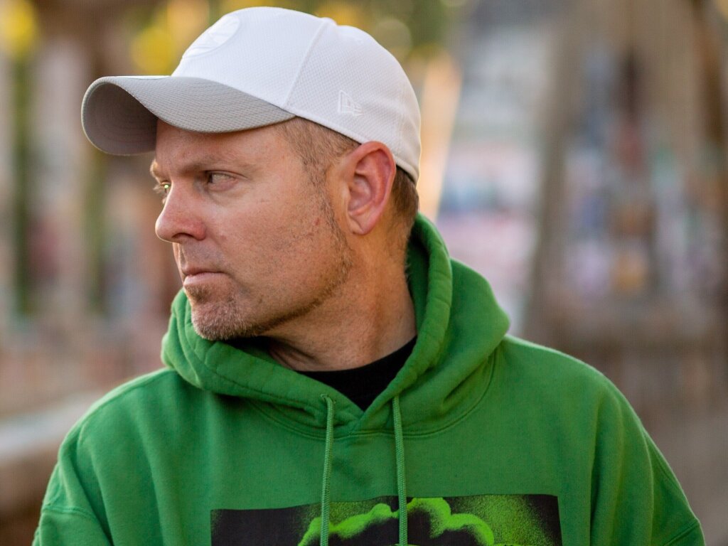 DJ Shadow
