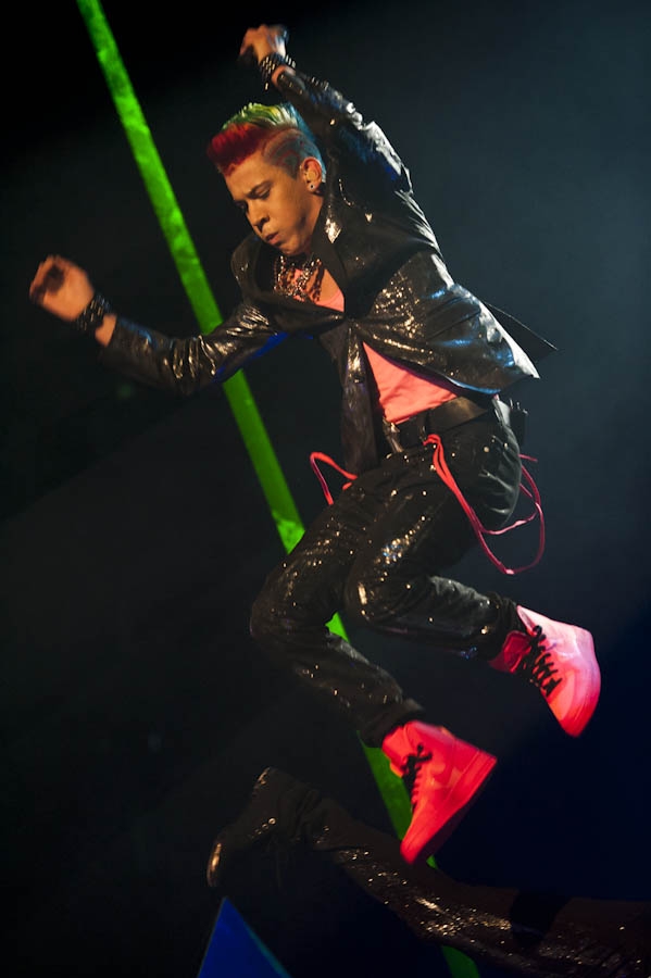 Daniele Negroni vs Luca Hänni. – DSDS 2012 - Das Finale.
