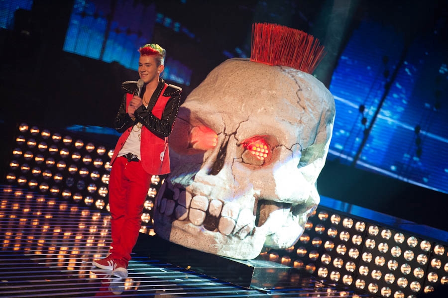 Daniele Negroni vs Luca Hänni. – DSDS 2012 - Das Finale.