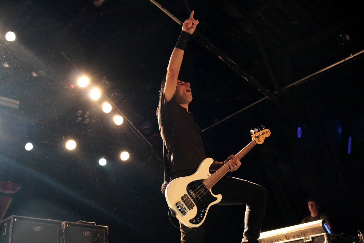 Danko und Band gehen ab, wie man sie kennt und liebt. – Danko Jones.